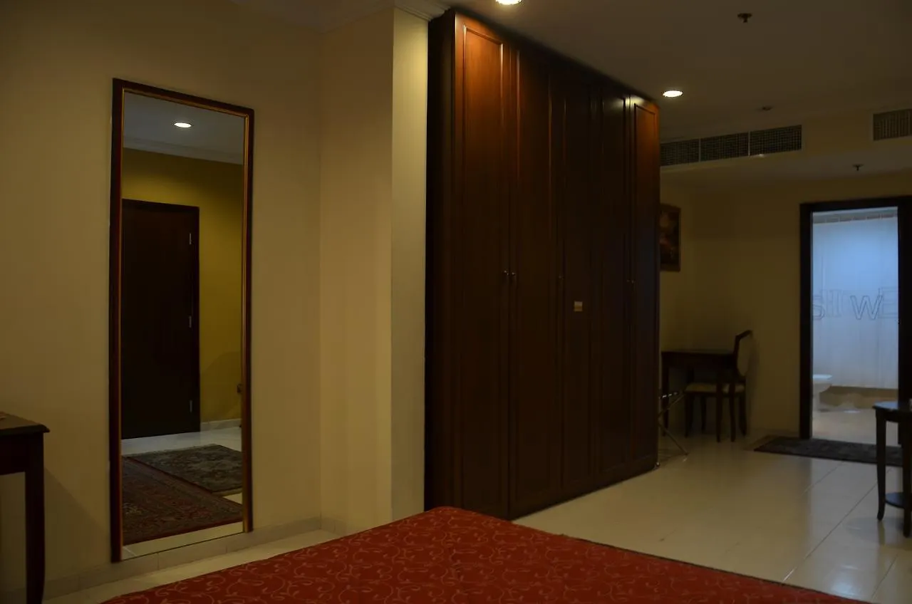 Ewan Hotel Dubai 2*,